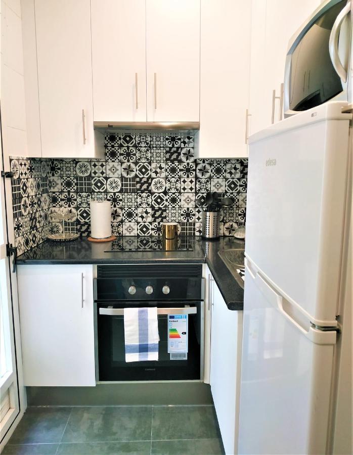 Andys Housing Madrid Rio Apartment ภายนอก รูปภาพ