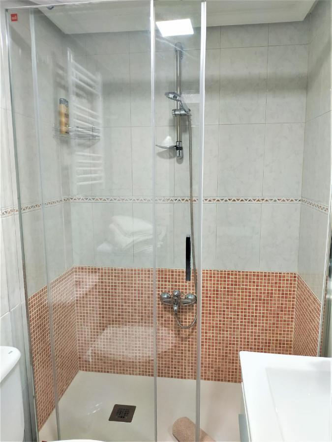 Andys Housing Madrid Rio Apartment ภายนอก รูปภาพ
